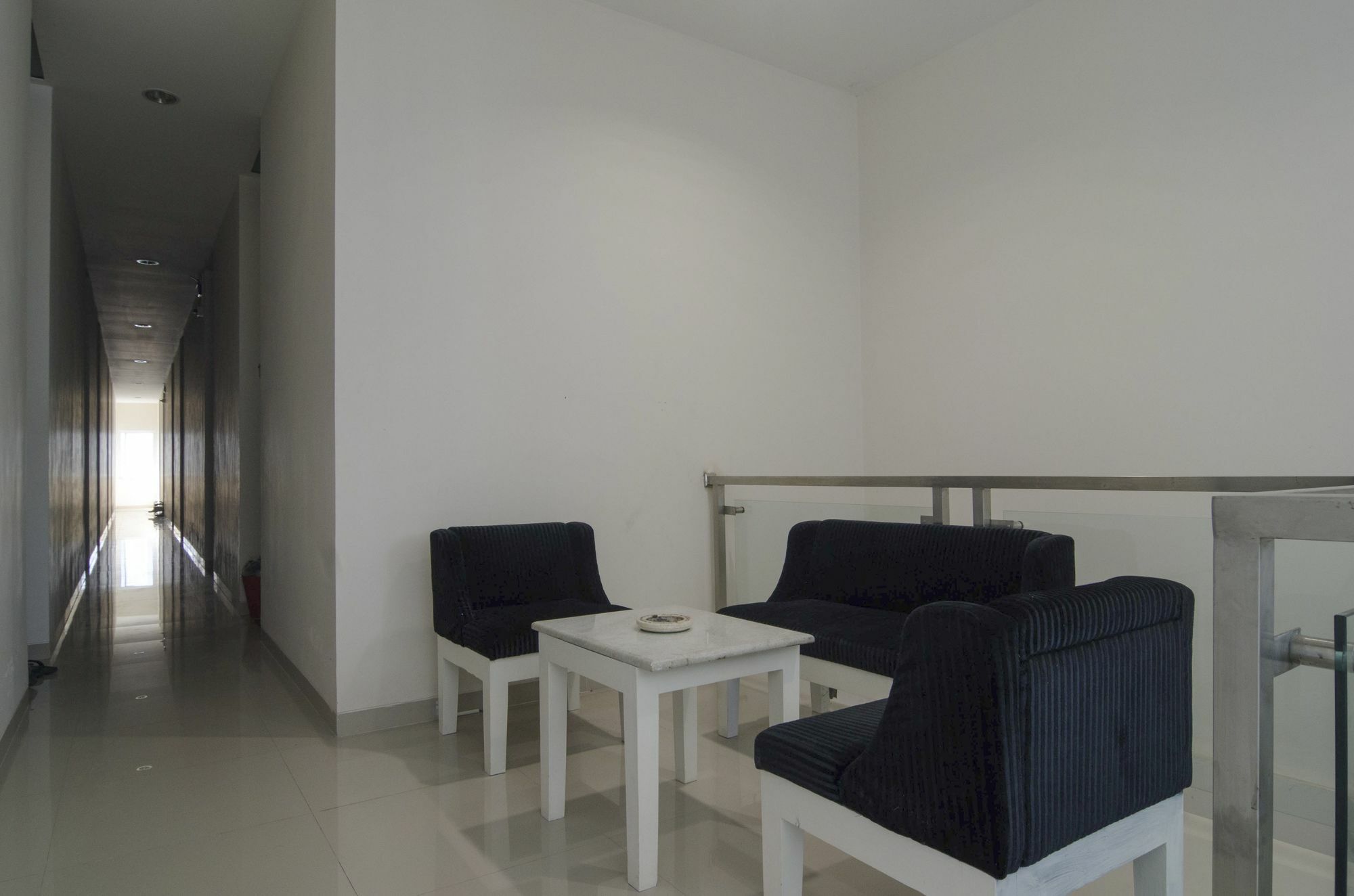 Hotel Reddoorz Near Lawang Sewu Semarang Exterior foto